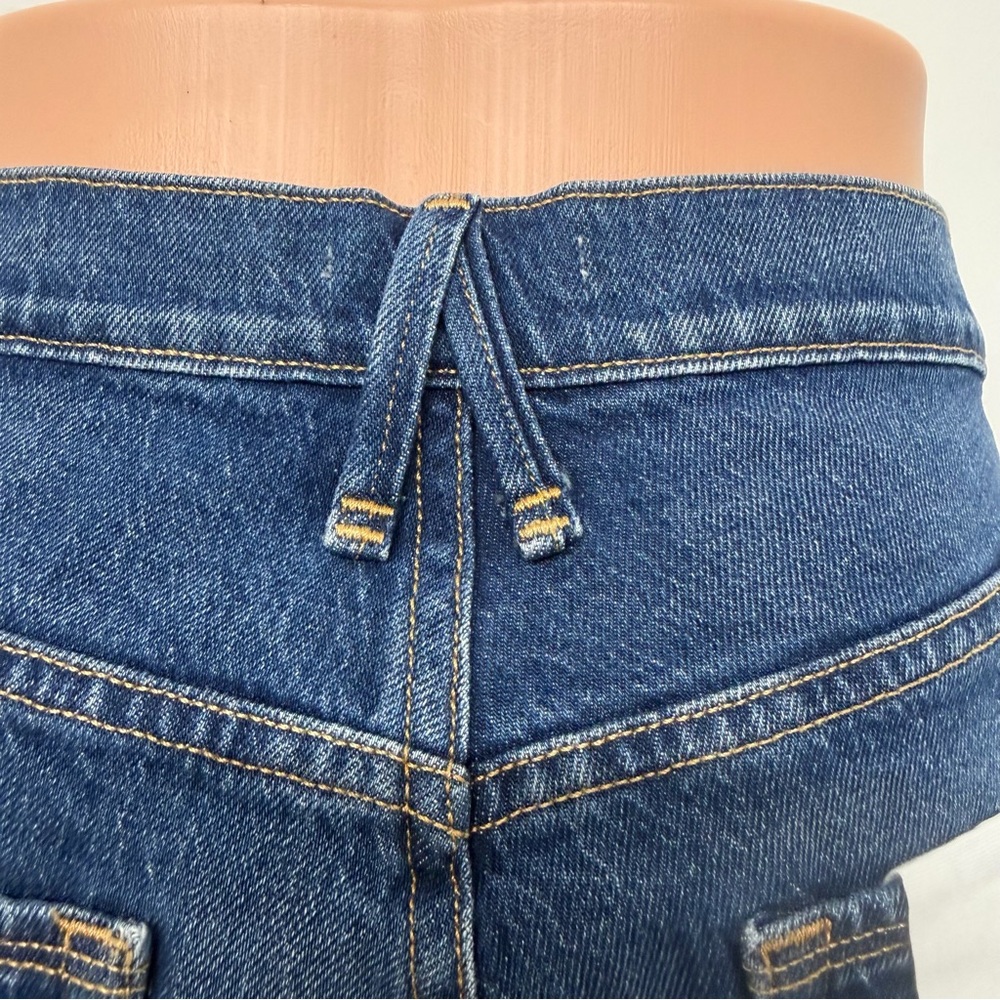 Good American Good 90s Distressed Cut Off Style Shorts Womans 14/32 NWT - Picture 8 of 16